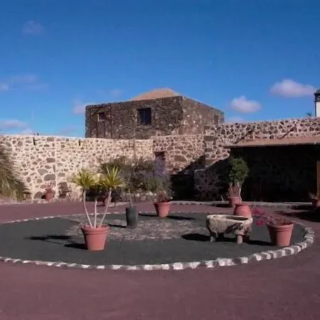 Rural Restaurante Mahoh Landhaus *